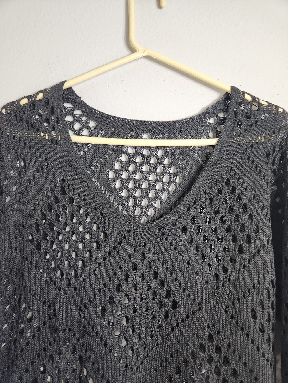 Womens |XL| Black Loose 3/4 Sleeve Open Crochet Knit Top - Picture 4 of 7